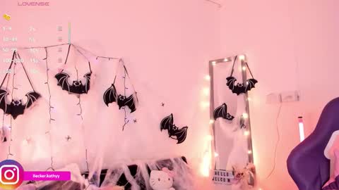 Snapshot of kathybecker chatting on 10.26.25 Katherine online show from 10.26.25