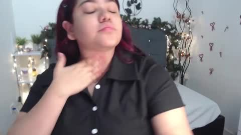 Snapshot of kathygonzalez_ chatting on 01.05.25 kathygonzalez_ online show from 01.05.25