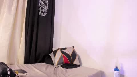 katalina y Daniel online show from 09.22.25