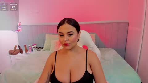 Snapshot of katia_bigboobs11 chatting on 10.01.25 Katia online show from 10.01.25