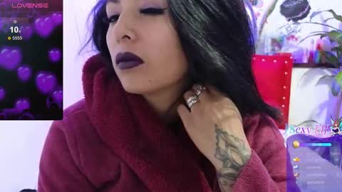 Katia collins online show from 02.18.25