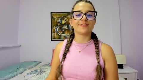 Snapshot of katia_foxx chatting on 01.03.25 Khaterine online show from 01.03.25