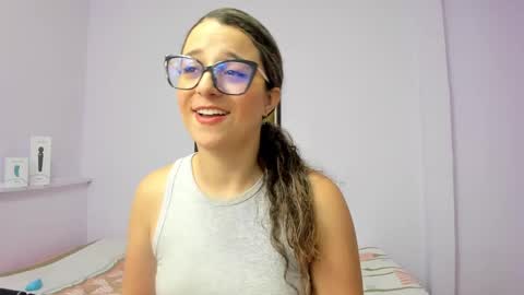 Snapshot of katia_foxx chatting on 02.04.25 Khaterine online show from 02.04.25