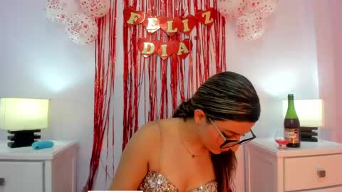 Snapshot of katia_foxx chatting on 02.14.25 Khaterine online show from 02.14.25