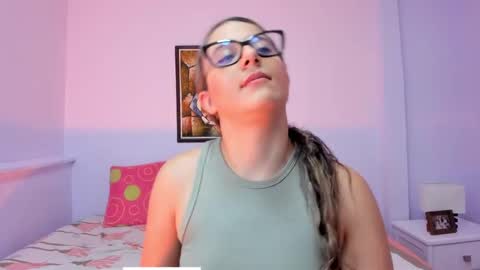 Snapshot of katia_foxx chatting on 02.17.25 Khaterine online show from 02.17.25