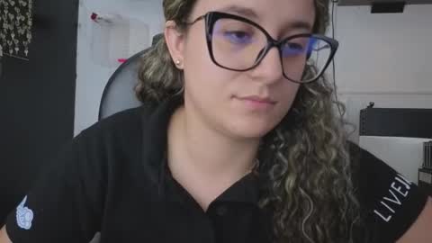 Snapshot of katia_foxx chatting on 10.20.25 Khaterine online show from 10.20.25