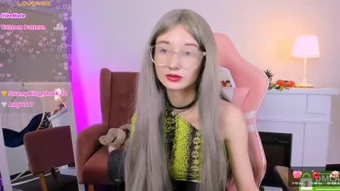 Katia  online show from 02.13.25