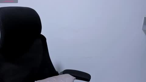 Katia  online show from 02.25.26