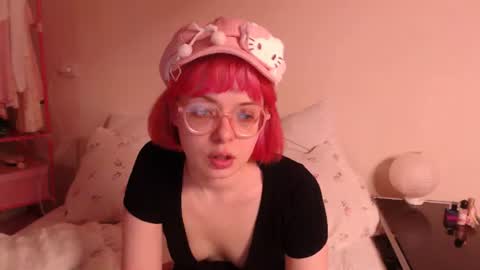 Snapshot of katie_deville chatting on 07.15.26 Katie Deville online show from 07.15.26