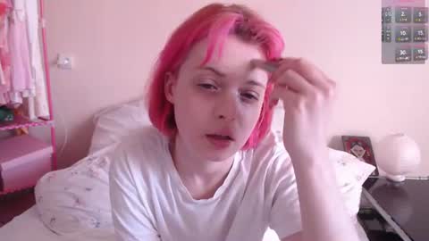 Snapshot of katie_deville chatting on 07.17.26 Katie Deville online show from 07.17.26