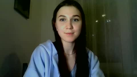 Snapshot of katie_foxi chatting on 02.14.25 katie_foxi online show from 02.14.25