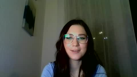 Snapshot of katie_foxi chatting on 02.21.25 katie_foxi online show from 02.21.25