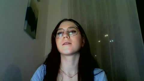 Snapshot of katie_foxi chatting on 02.21.25 katie_foxi online show from 02.21.25