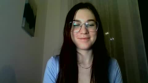 Snapshot of katie_foxi chatting on 02.22.25 katie_foxi online show from 02.22.25
