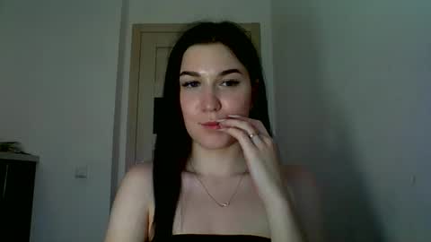 katie_foxi online show from 06.05.26