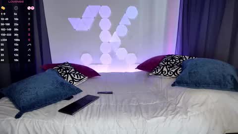 Katie Kross online show from 10.21.25