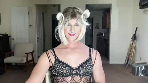 Snapshot of katiebabykitty chatting on 04.20.26 katiebabykitty online show from 04.20.26