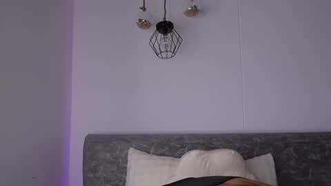 Snapshot of katiecruz_ chatting on 09.26.25 Katie online show from 09.26.25