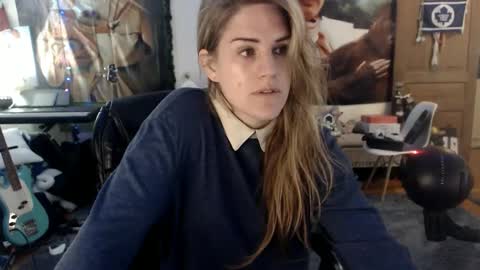 Katie online show from 12.12.24