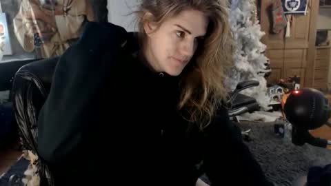 Katie online show from 12.19.25