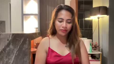 katiefrox  online show from 10.03.25