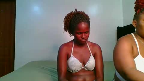 Snapshot of katirna chatting on 09.26.25 Kate online show from 09.26.25