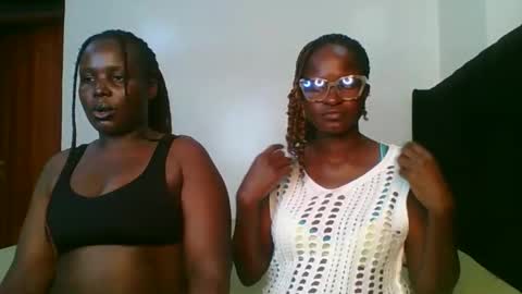 Snapshot of katirna chatting on 10.21.25 Kate online show from 10.21.25