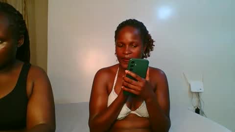 Snapshot of katirna chatting on 10.28.25 Kate online show from 10.28.25