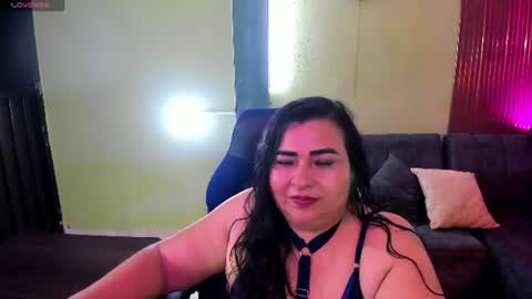 Snapshot of katiuka_rm chatting on 07.16.26 Katiuka online show from 07.16.26