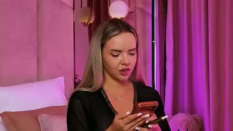 Snapshot of katjolie chatting on 07.11.26 KatJolie online show from 07.11.26