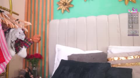 K A T L Y N  online show from 12.13.25