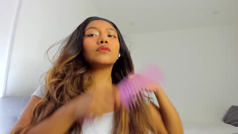 Snapshot of katnees_correa chatting on 12.25.24 Follow me on instagram and twitter as correaktnees online show from 12.25.24