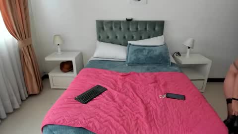 Snapshot of katnia_and_marcuz chatting on 03.08.25 Katnia and Marcuz online show from 03.08.25