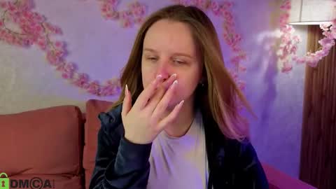 Katrina Bail online show from 11.28.25