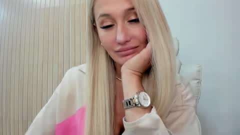 katrina moor online show from 06.03.26