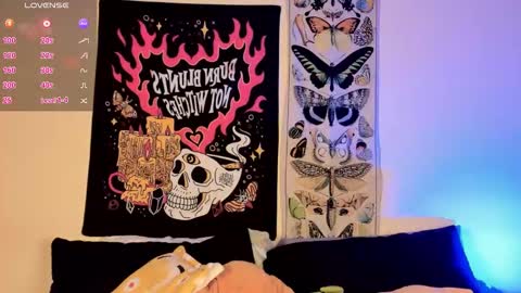 Katrina Ricci online show from 11.14.25