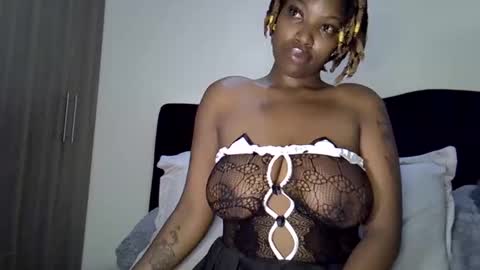 Snapshot of katrinashantel chatting on 01.08.26 katrinashantel online show from 01.08.26