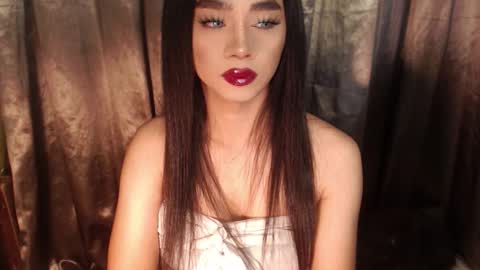 Snapshot of katrinathegreat chatting on 10.10.25 katrinathegreat online show from 10.10.25