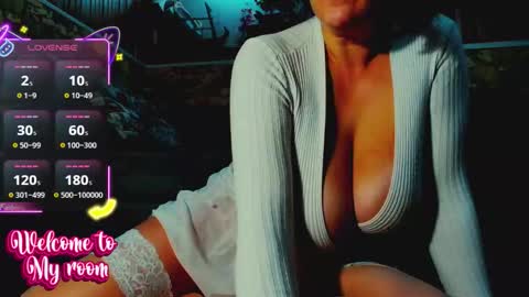 KatrineDenev online show from 10.10.25