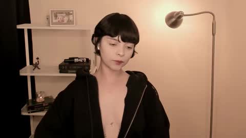 Snapshot of katsurotaro chatting on 10.24.25 katsuro online show from 10.24.25