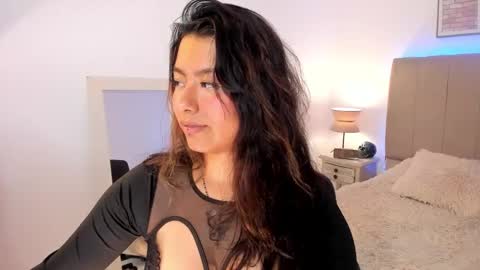 Snapshot of katta_ossa chatting on 03.04.25 katta_ossa online show from 03.04.25