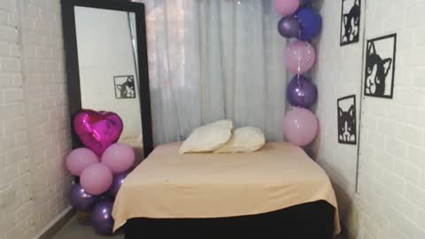 Snapshot of kattia_23 chatting on 02.06.25 kattia online show from 02.06.25