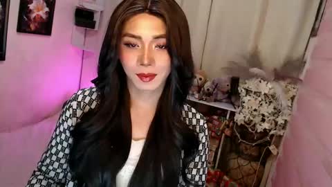 Saisy online show from 12.18.25