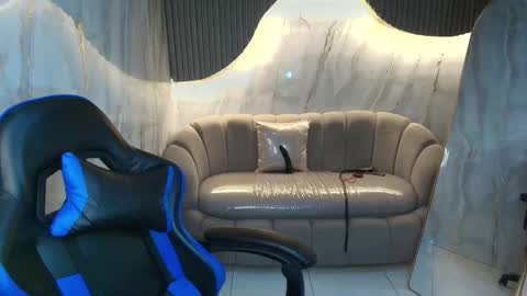 Katty  online show from 10.23.25