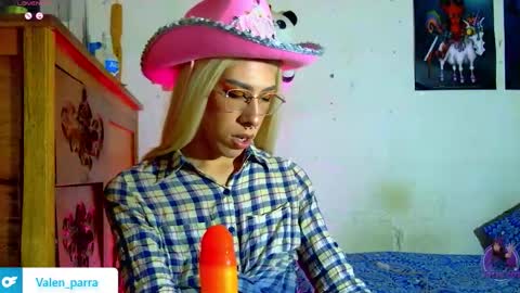 Snapshot of katty_cat1 chatting on 11.18.25 katty_cat1 online show from 11.18.25