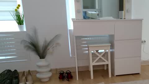 Katty Perry online show from 03.04.26