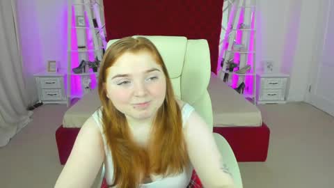 Snapshot of katty_rose8 chatting on 05.19.26 Katty online show from 05.19.26