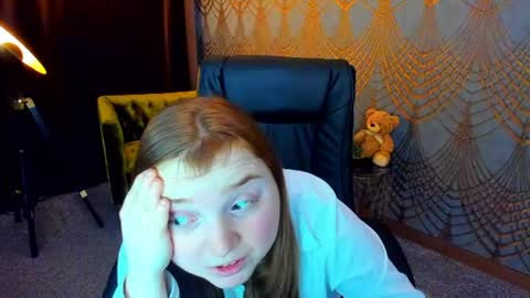 Snapshot of katty_rose8 chatting on 06.22.26 Katty online show from 06.22.26