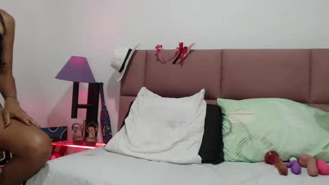 Snapshot of kattyocean chatting on 10.06.25 kattyocean online show from 10.06.25