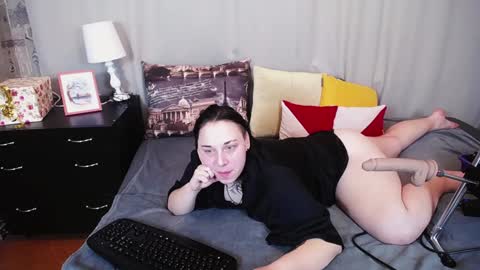 Snapshot of kattyroys chatting on 01.30.25 Katty online show from 01.30.25